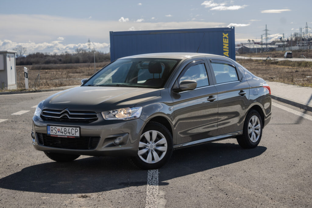 Citroën C-Elysée 1.2 PureTech 2017 60Kw / AJ NA SPLÁTKY / PROTIHODNOTA