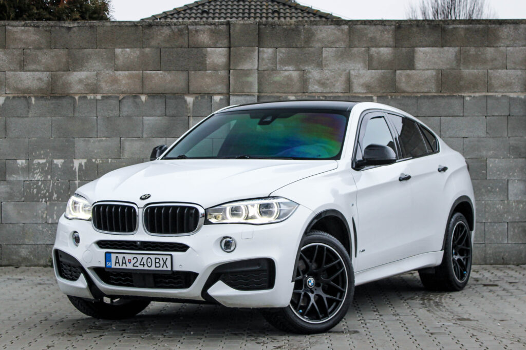 BMW X6 xDrive 30d M-Packet A/T 190kW / AJ NA SPLÁTKY / PROTIÚČET /