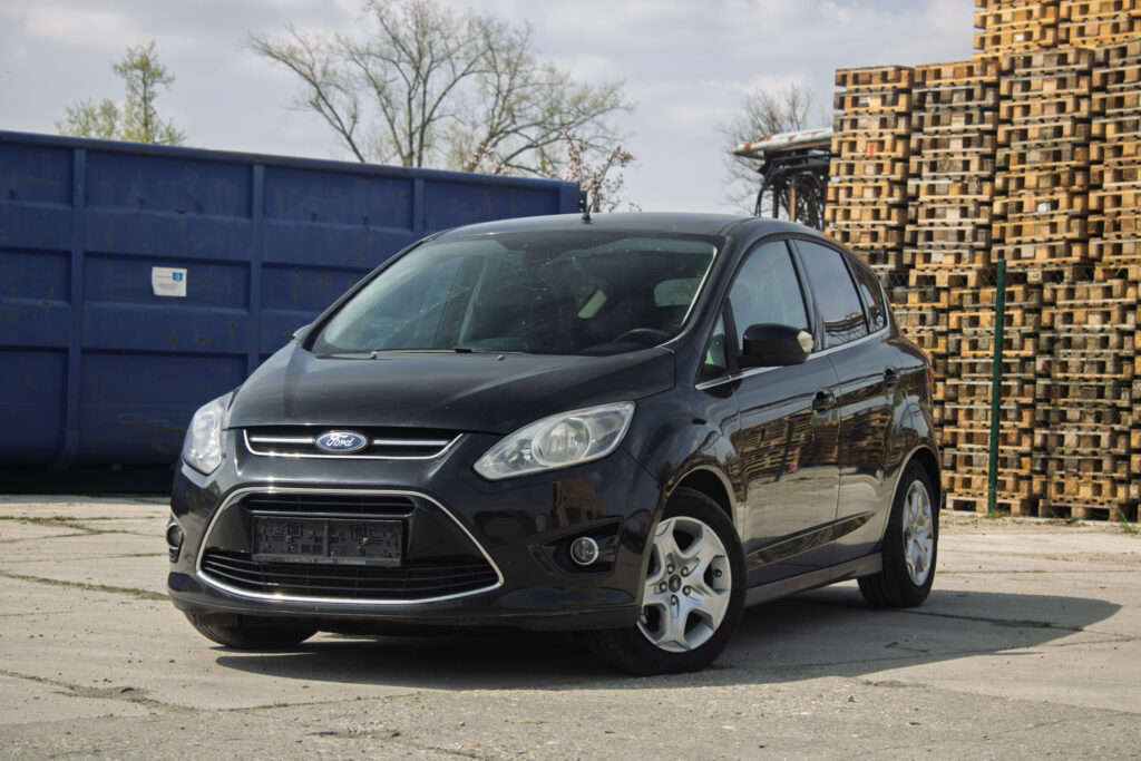 Ford C-Max 2.0 Titanium / AJ NA SPLÁTKY / PROTIHODNOTA /