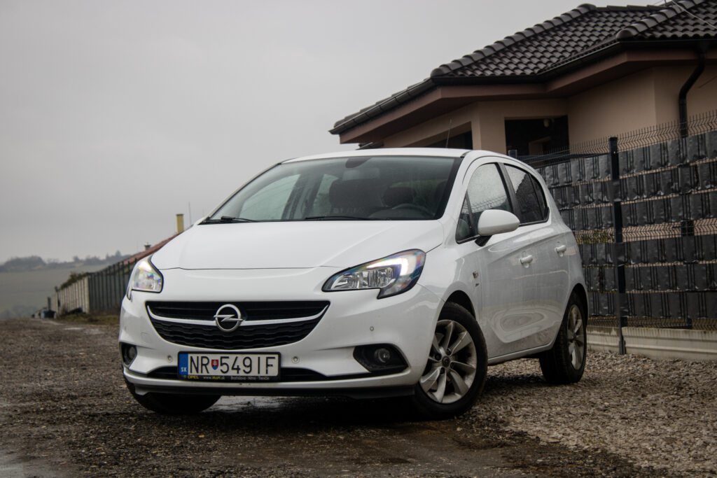 Opel Corsa 1.4 Turbo Color Edition / AJ NA SPLÁTKY / PROTIHODNOTA /