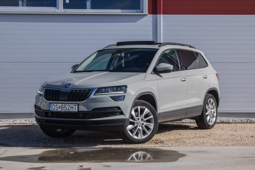 Škoda Karoq 2.0 TDI SCR Style 4x4 / PANO / Nelakované / AJ NA SPLÁTKY / PROTIÚČET