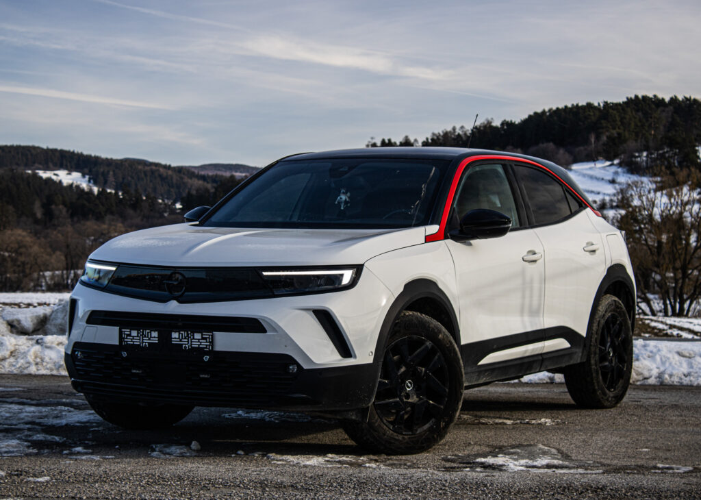 Opel Mokka 1.2 Turbo GS Line, 74kW, M6 / AJ NA SPLÁTKY / PROTIÚČET /