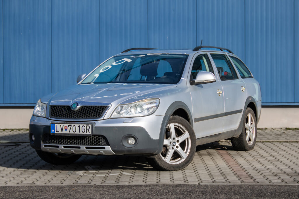 Škoda Octavia Combi Scout 1.8 TSI, 4x4, 118kW, M6 / AJ NA SPLÁTKY / PROTIÚČET /