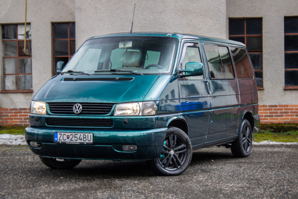 Volkswagen Transporter T4 2.5 TDI, 75kW, M5 / AJ NA SPLÁTKY / PROTIÚČET /