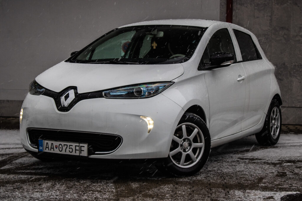 Renault Zoe 2016, 65kW, / AJ NA SPLÁTKY / PROTIÚČET /