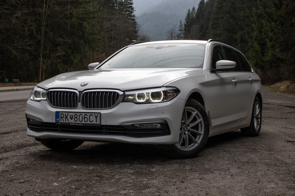 BMW Rad 5 Touring 520d xDrive A/T, 140kW, A8, 5d. (2017 - 2020) / AJ NA SPLÁTKY / PROTIÚČET