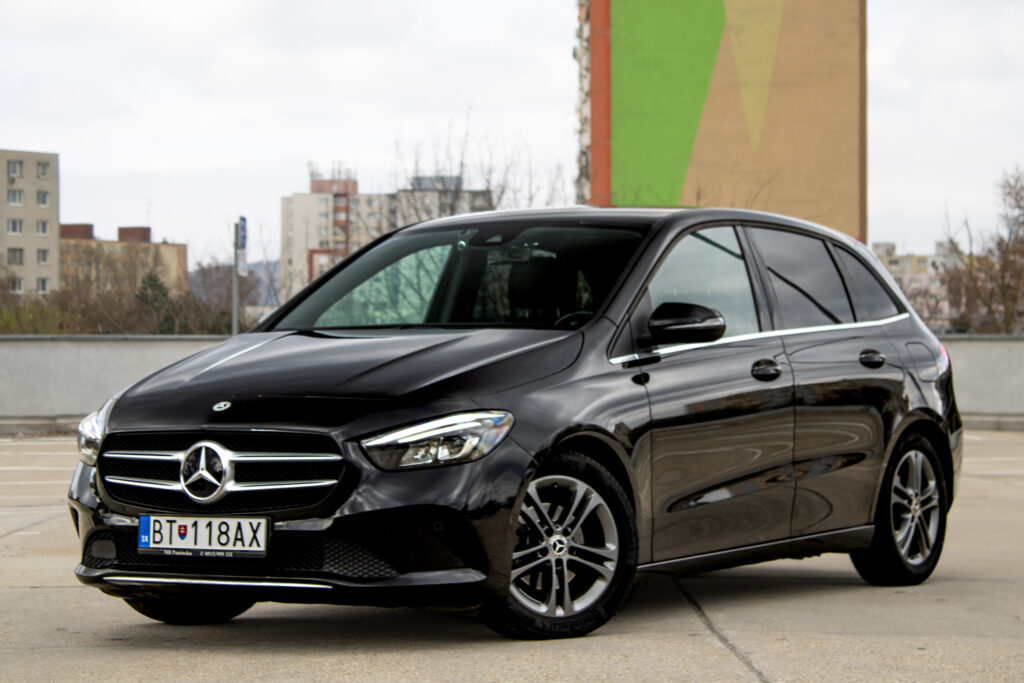 Mercedes-Benz B trieda 180 d A/T / FINANCOVANIE / PROTIÚČET / 1.MAJITEĽ /