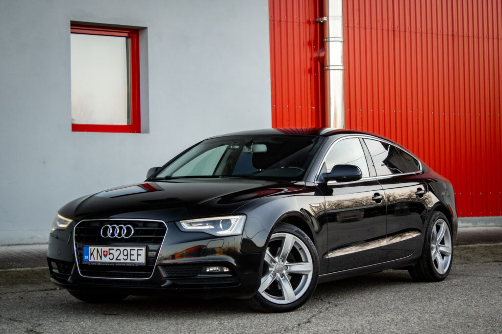 Audi A5 Sportback 2.0TDI 130kw AT/8 2012 / AJ NA SPLÁTKY / PROTIÚČET