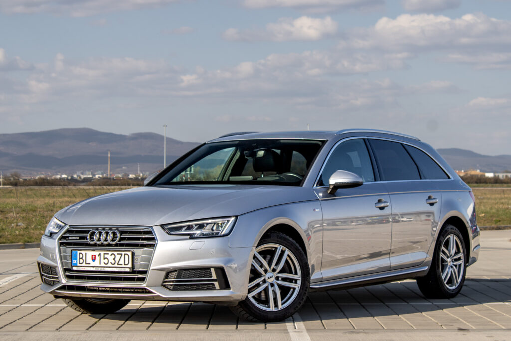 Audi A4 Avant 2.0 TDI 190 k Sport quattro S tronic / FINANCOVANIE / PROTIÚČET /