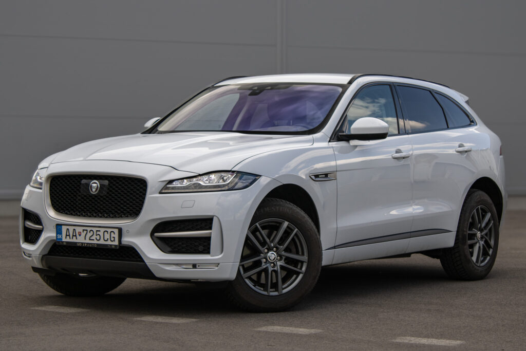 Jaguar F-Pace 3.0 V6 R-Sport 221kw AT/8 AWD 2017 / AJ NA SPLÁTKY / PROTIÚČET
