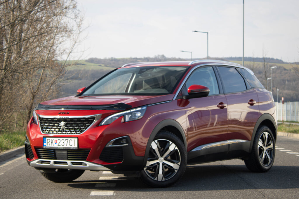Peugeot 3008 GT line A/T / PO ROZVODOCH  /