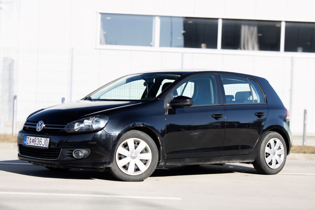 Volkswagen Golf 1.6 TDi, 77kW, M5 /AJ NA SPLÁTKY/PROTIÚČET/