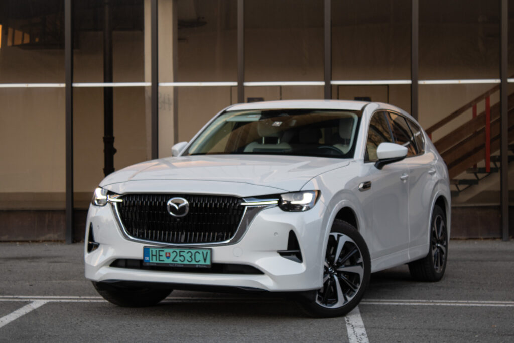 Mazda CX-60 2.5 e-Skyactiv PHEV Takumi AWD A/T // AJ NA SPLÁTKY / PROTIÚČET/ /