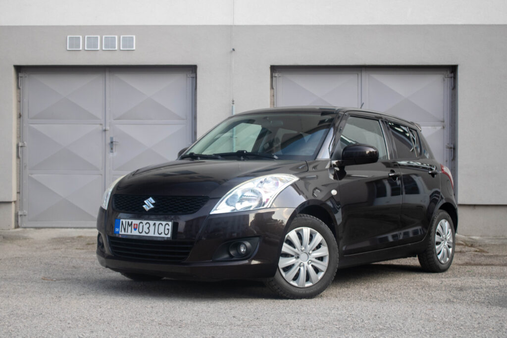 Suzuki Swift 1.2 PLUS+ 69kW 2013 / AJ NA SPLÁTKY / PROTIÚČET /