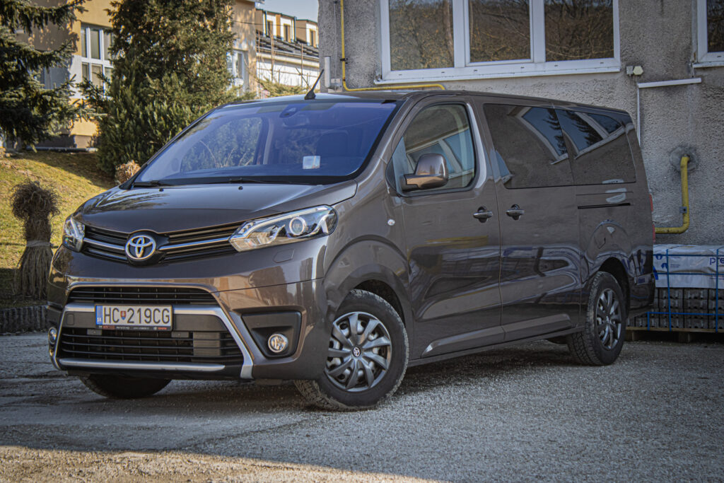 Toyota Proace Verso Family 2.0 D-4D L2, A8, 130kW / AJ NA SPLÁTKY / PROTIÚČET /