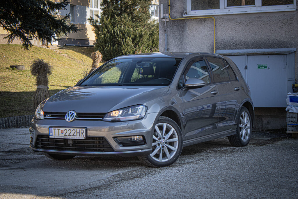 Volkswagen Golf 2.0 TDI BMT 150k R-Line Highline DSG / AJ NA SPLÁTKY / PROTIÚČET /