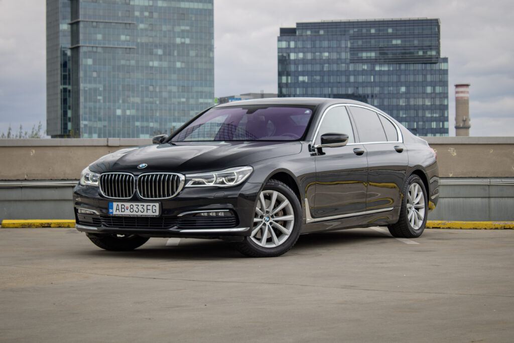 BMW Rad 7 730d xDrive A/T, 195kW, A8 / SOFT CLOSE / NEZÁVISLÉ KÚRENIE /