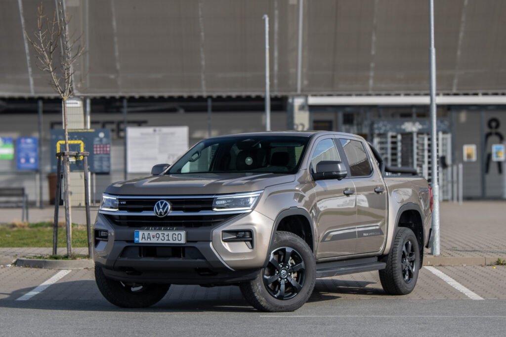 Volkswagen Amarok 3.0 TDI V6 / PanAmericana / 4Motion / DSG / ZÁRUKA / AJ NA SPLÁTKY / PROTIÚČE