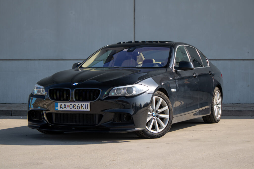 BMW Rad 5 530d xDrive A/T AJ NA SPLÁTKY / PROTIÚČET