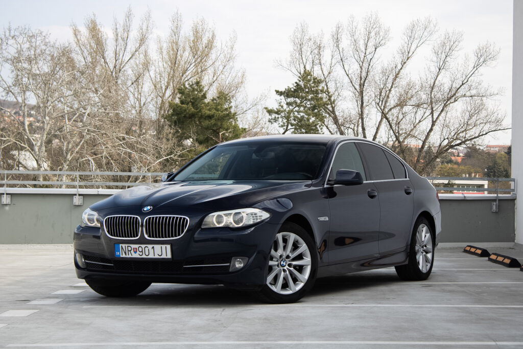 BMW Rad 5 525 xDRIVE AT/8 160kW /NA SPLÁTKY / NA PROTIÚČET