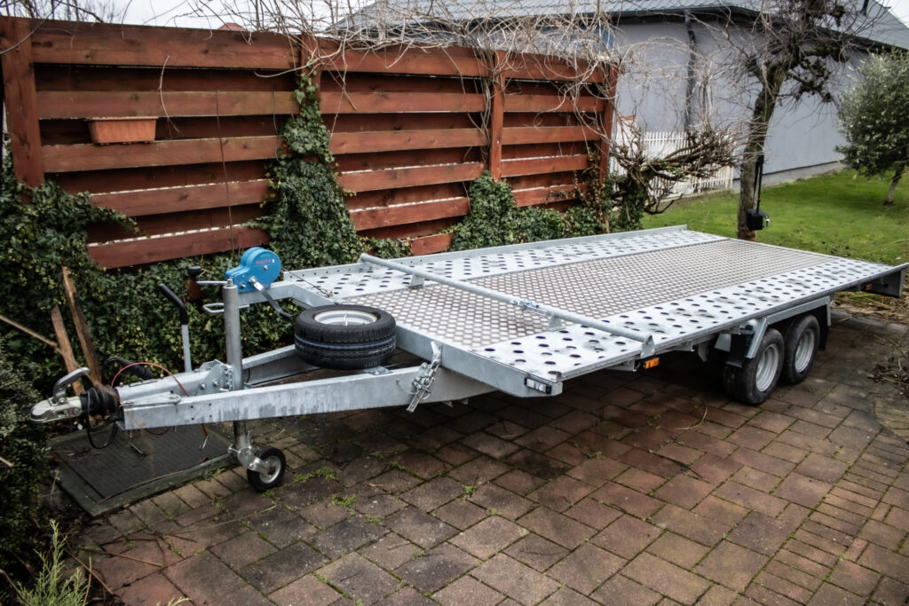 BAN Knott 130km/h navyják výklop nábehy rezerva