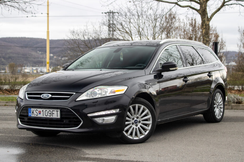 Ford Mondeo Combi 2.0 TDCi Titanium / 103 kW / M6 / ZÁRUKA / AJ NA SPLÁTKY / PROTIÚČET