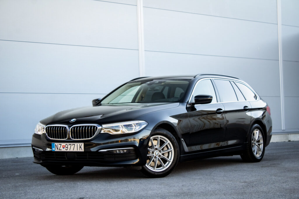 BMW 530d G31 xDrive 195kw AT/8 2019 / AJ NA SPLÁTKY / PROTIÚČET