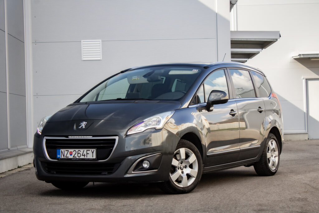 Peugeot 5008 2.0HDI 110kw MT/6 2016 / AJ NA SPLÁTKY / PROTIÚČET
