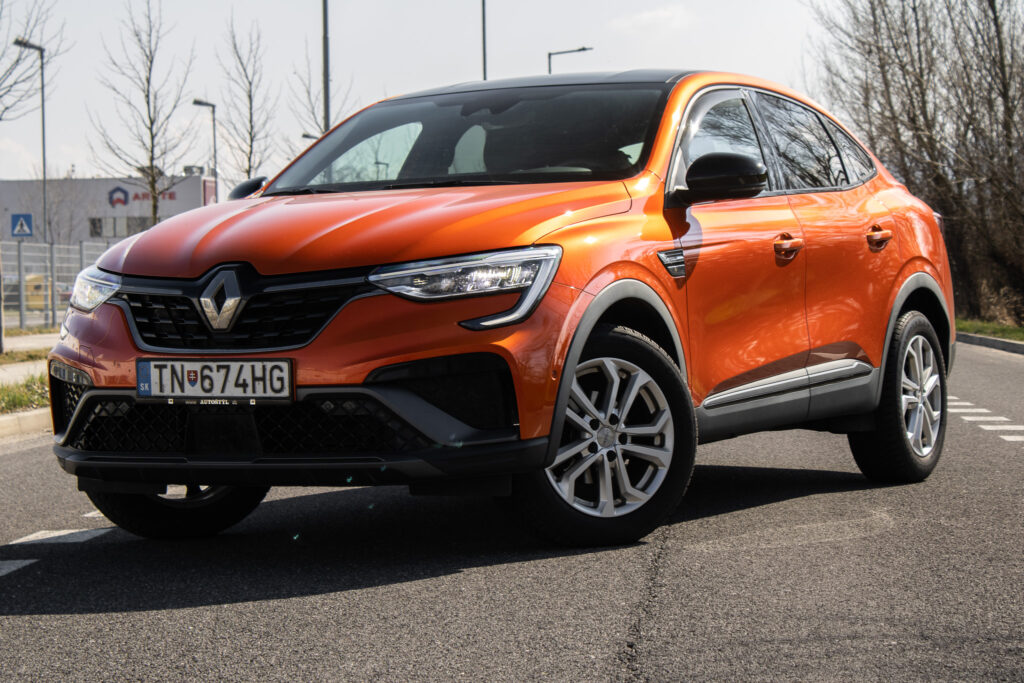 Renault Arkana 1.3 TCe 160 mHEV R.S.Line, A7 / AJ NA SPLÁTKY / PROTIÚČET