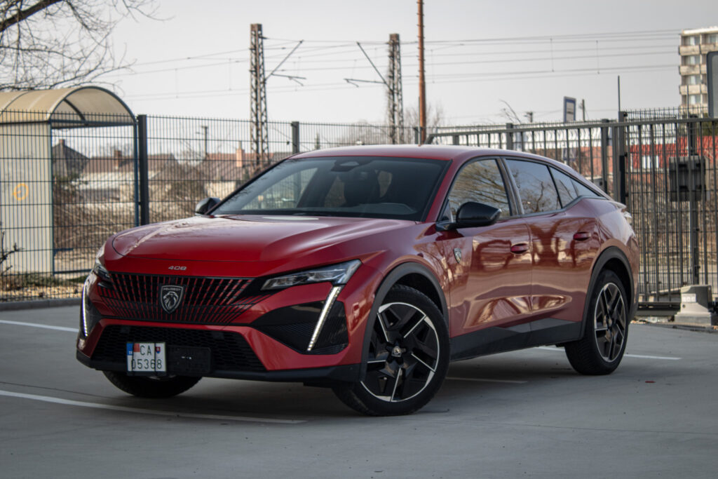 Peugeot 408 1.2 PureTech GT Prestige EAT8, 96kW AT/8 / AJ NA SPLÁTKY / PROTIÚČET