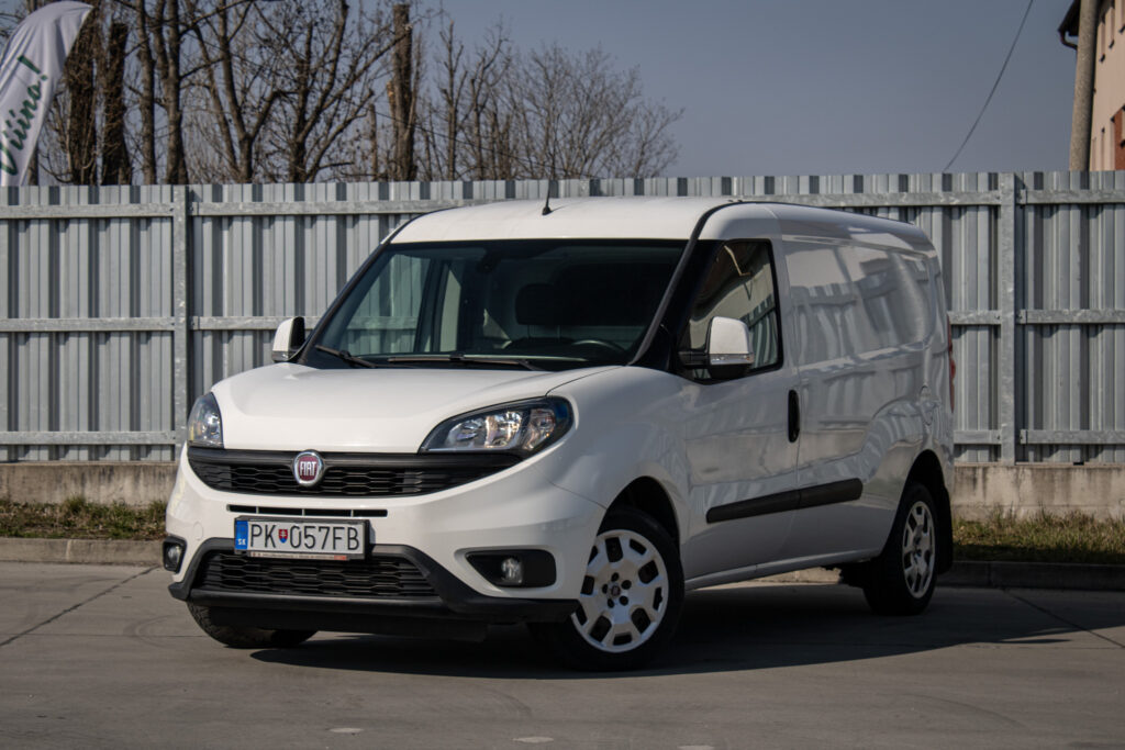 Fiat Dobló DOBLÒ SERIE 2  Cargo L2 1.4 CNG 120k SX E6D / AJ NA SPLÁTKY /PROTIÚČET