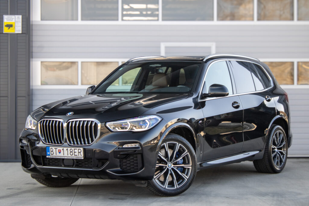 BMW X5 xDrive40d mHEV M-paket, 250kW / AJ NA SPLÁTKY / PROTIÚČET /