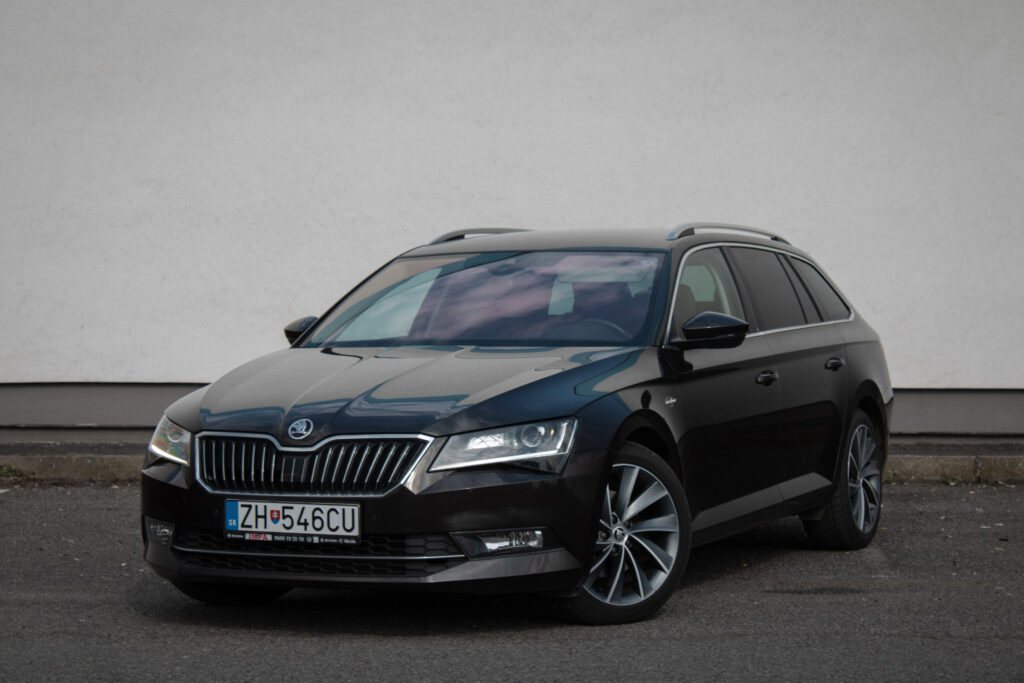 Škoda Superb Combi 2.0 TDI 190k 4x4 L K DSG // AJ NA SPLÁTKY / PROTIÚČET//