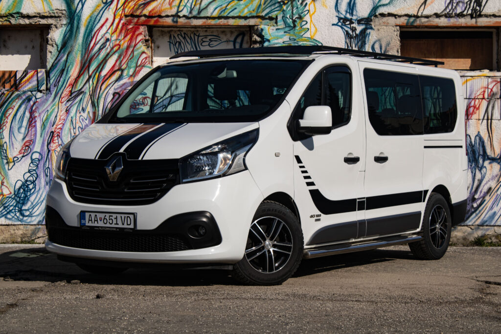 Renault Trafic Minibus Bus 92kW / AJ NA SPLÁTKY / PROTIÚČET /