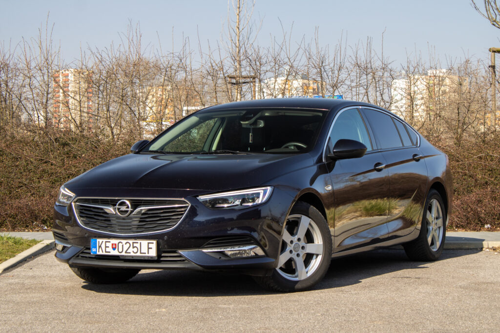 Opel Insignia Grand Sport 2.0 CDTI Innovation A/T / AJ NA SPLÁTKY / PROTIÚČET /