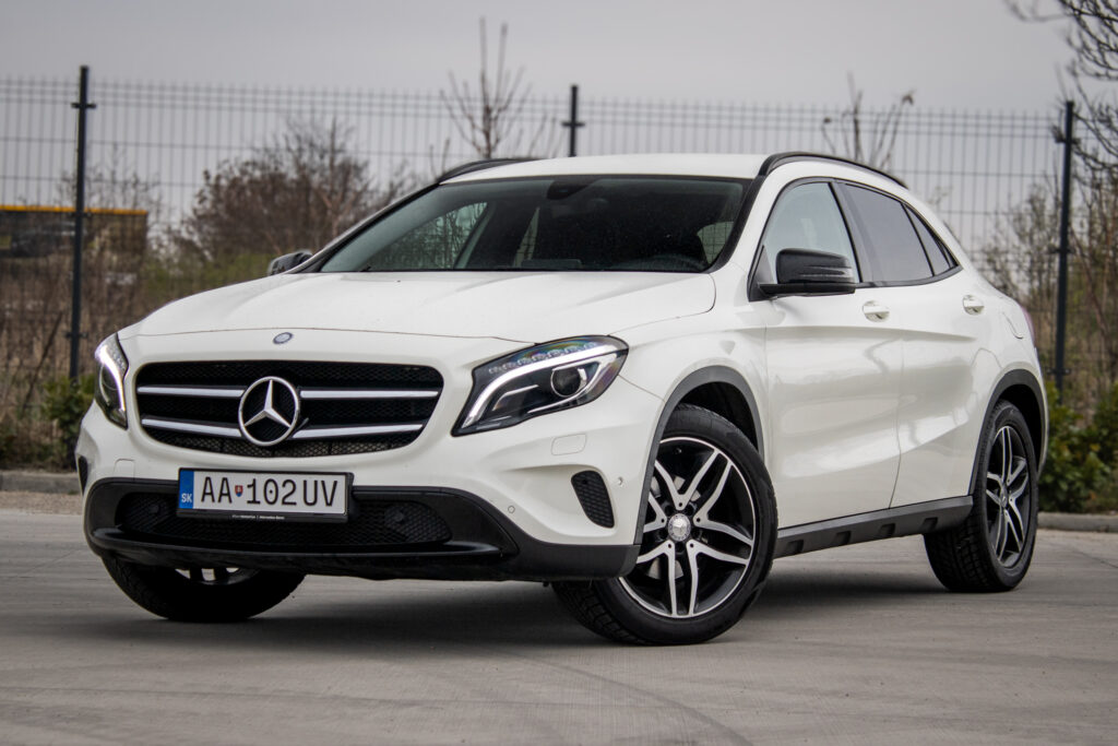 Mercedes-Benz GLA 180d 80kw AT/7 2016 / AJ NA SPLÁTKY / PROTIÚČET