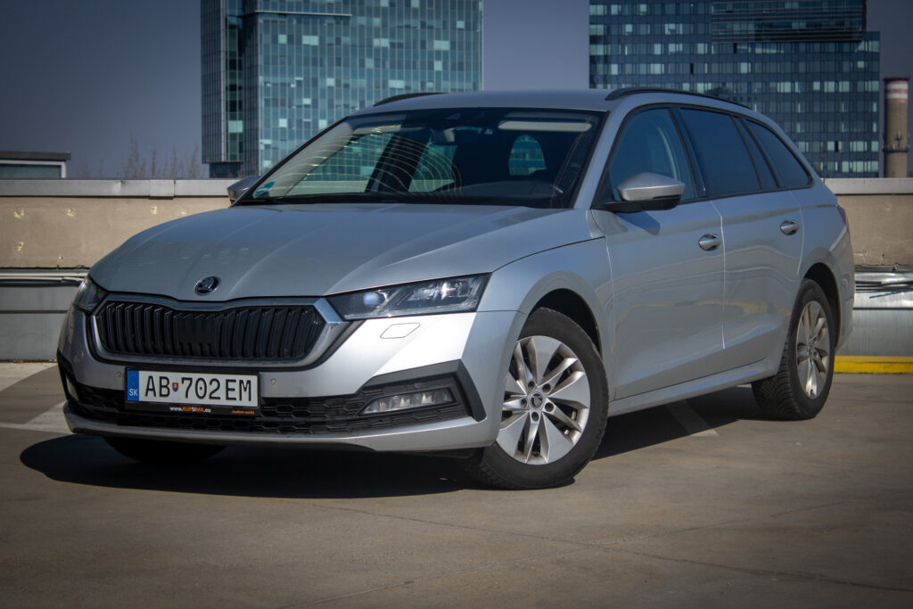 Škoda Octavia IV 2.0 TDI / AJ NA SPLÁTKY / PROTIÚČET /