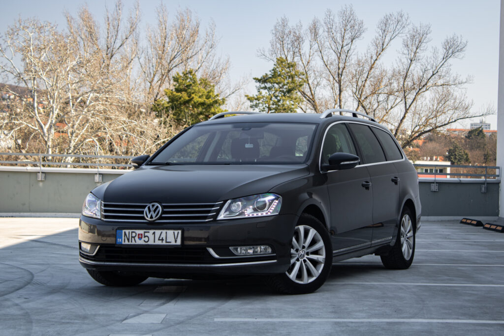 Volkswagen Passat Variant 2.0 TDI / AJ NA SPLÁTKY / PROTIHODNOTA /