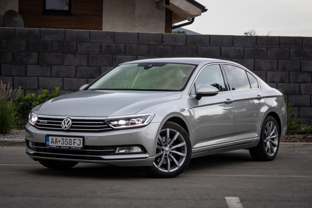 Volkswagen Passat 2.0 TDI AT/6 / AJ NA SPLÁTKY / PROTIÚČET