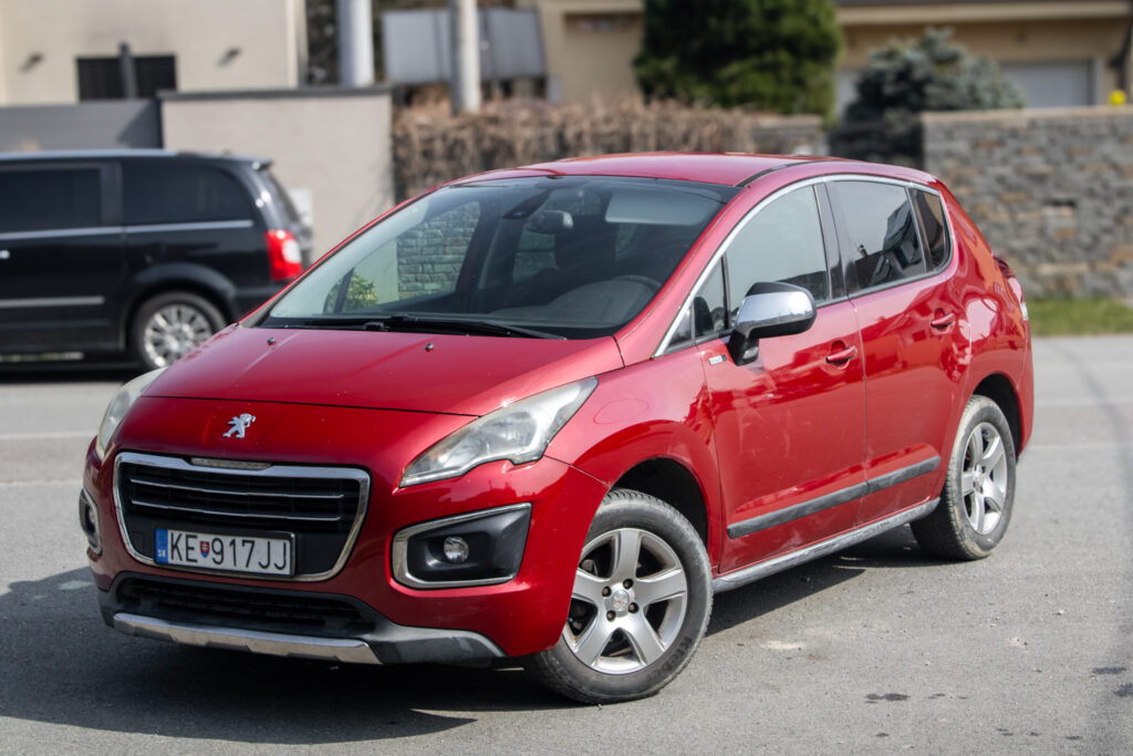 Peugeot 3008 1.6 VTi / 88 kW / M5 / AJ NA SPLÁTKY / PROTIÚČET