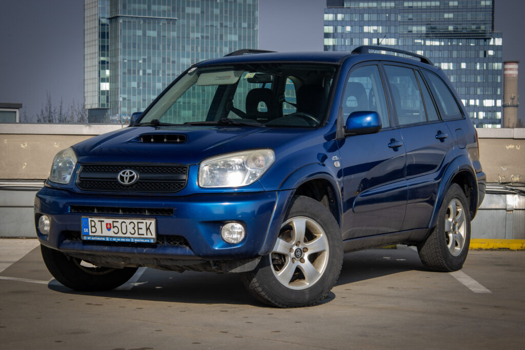 Toyota RAV4 2.0 D-4D / AJ NA SPLÁTKY / PROTIÚČET /