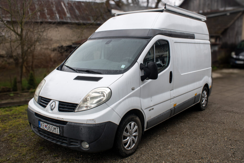 Renault Trafic 2.0 dCi / 84 kW / Obytný van / AJ NA SPLÁTKY / PROTIÚČET