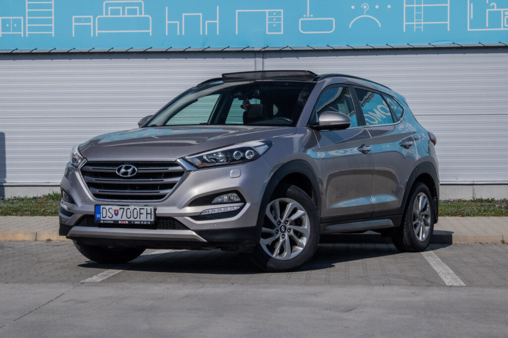 Hyundai Tucson 1.7 CRDi STYLE / SVK1 / PANO / Temp / BT / Kam / AJ NA SPLÁTKY / PROTIÚČE