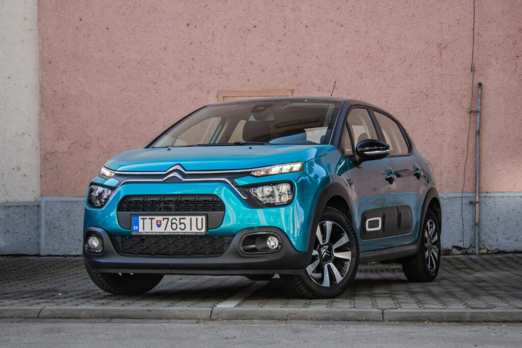 Citroën C3 1.2 PureTech Shine / AJ NA SPLÁTKY / PROTIÚČET /