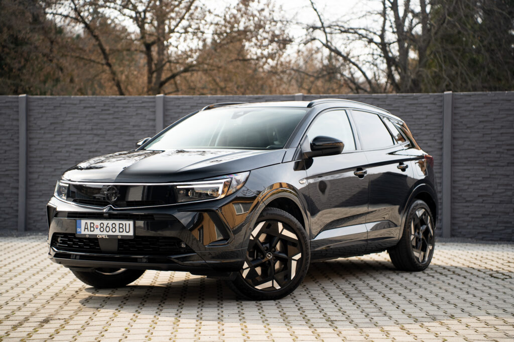 Opel Grandland X GSe 1.6 Turbo Plug-in Hybrid 4x4