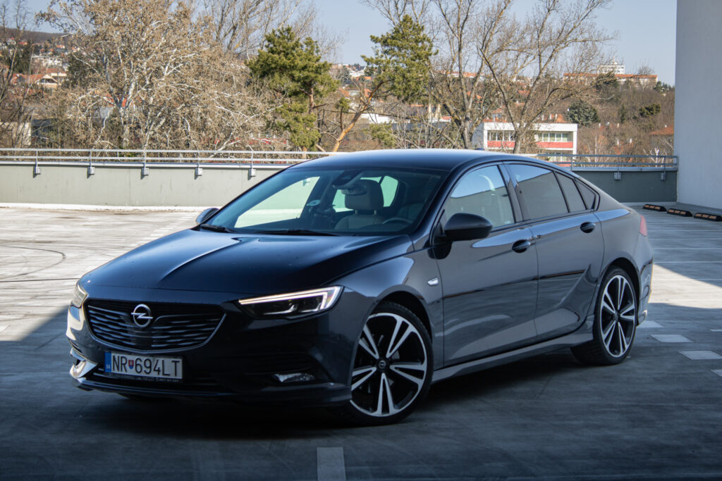 Opel Insignia Grand Sport Exclusive 2.0 CDTI / AJ NA SPLÁTKY / PROTIHODNOTA /