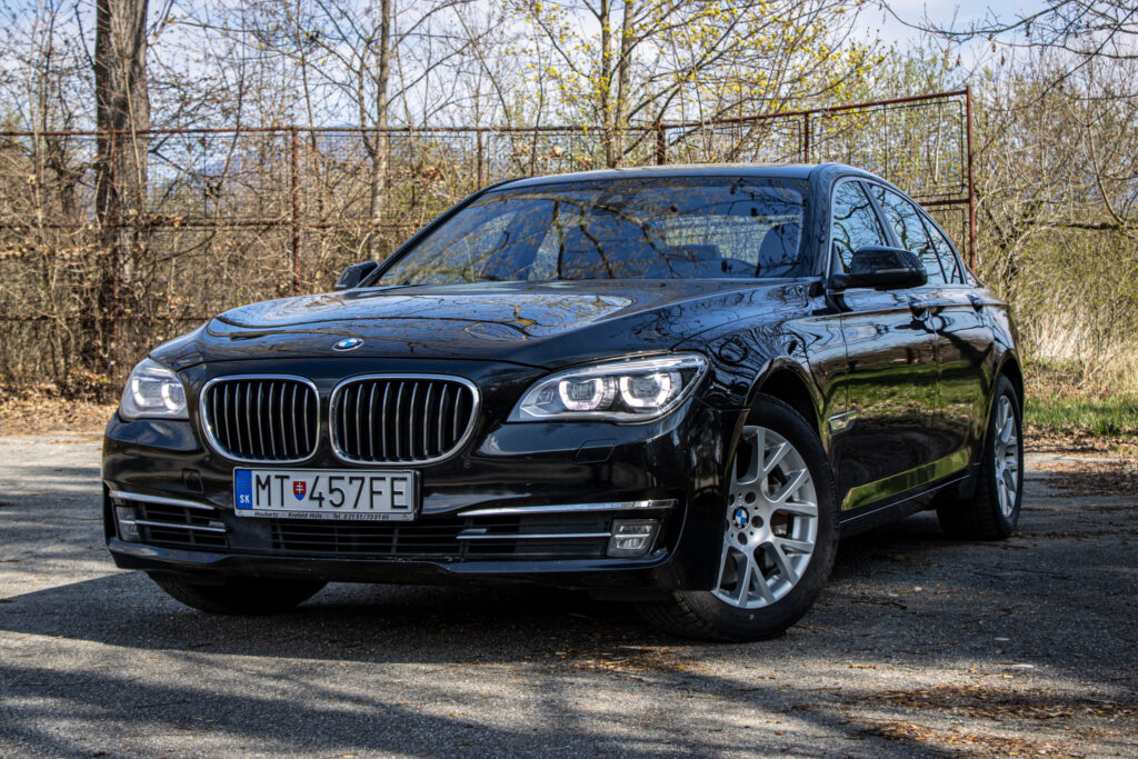 BMW Rad 7 750d xDrive 280kW, A7, 4d. / AJ NA SPLÁTKY / PROTIÚČET