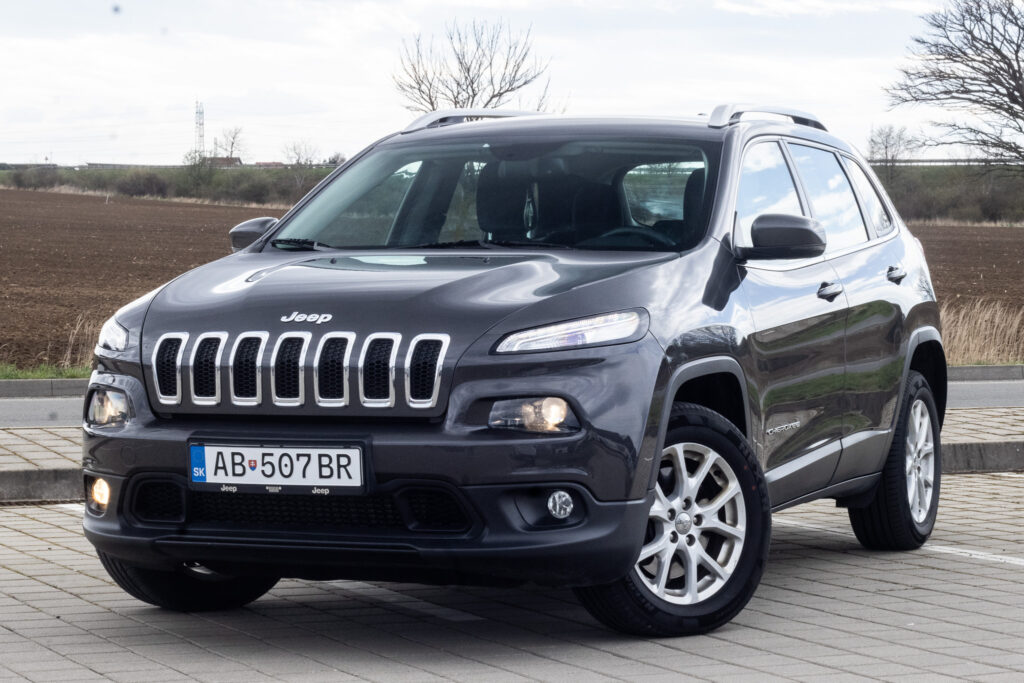 Jeep Cherokee 2.2 TD Longitude ADI AWD A/T, 136kW (2018) / AJ NA SPLÁTKY / PROTIÚČET /