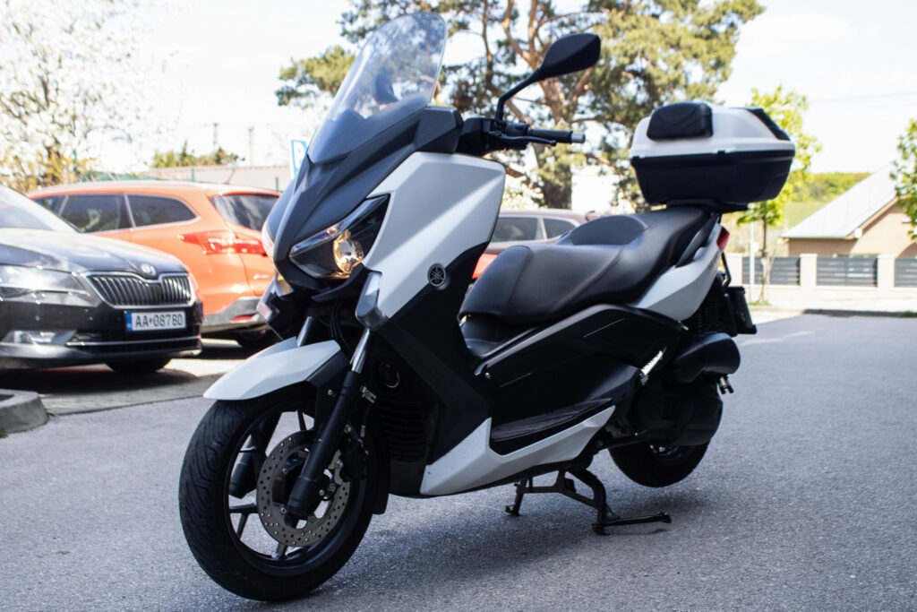 Yamaha X-Max 125 10,5kW (2015) / AJ NA SPLÁTKY / PROTIÚČET /