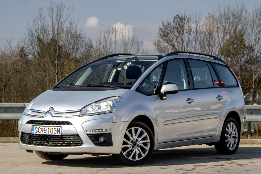 Citroën C4 Grand Picasso 1.6 e-HDi 16V 112k Seduction / AJ NA SPLÁTKY / PROTIÚČET /